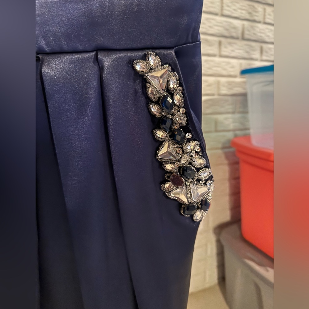 B. Smart Navy Beaded Strapless Dress with Pockets Size 11/12 - Picture 3 of 11